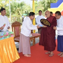 တပ်မတော်ကာကွယ်ရေးဦးစီးချုပ် ဗိုလ်ချုပ်မှူးကြီး မင်းအောင်လှိုင် ကာကွယ်ရေးဦးစီးချုပ်ရုံး(ကြည်း၊ရေ၊လေ) မိသားစု ဆဋ္ဌမအကြိမ် စုပေါင်းရဟန်းခံရှင်ပြု အလှူတော်မင်္ဂလာ ကုသိုလ်တော် အခမ်းအနားပြုလုပ်