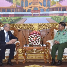 Senior General Min Aung Hlaing receives Secretary of Ministry of External Affairs of India H.E. Mr. Vijay Gokhale 