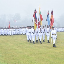 တပ်မတော်ကာကွယ်ရေးဦးစီးချုပ် ဗိုလ်ချုပ်မှူးကြီး မဟာသရေစည်သူ မင်းအောင်လှိုင် တပ်မတော်နည်းပညာတက္ကသိုလ် ဗိုလ်လောင်းသင်တန်းအမှတ်စဉ်(၂၀) သင်တန်းဆင်း ဂုဏ်ပြုစစ်ရေးပြ အခမ်းအနားသို့ တက်ရောက် (ရုပ်သံသတင်း)