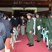 တပ်မတော်ကာကွယ်ရေးဦးစီးချုပ် ဗိုလ်ချုပ်မှူးကြီး မင်းအောင်လှိုင် ကျိုင်းတုံတပ်နယ်ရှိ အရာရှိ၊ စစ်သည်၊ မိသားစုများအား တွေ့ဆုံအမှာစကားပြောကြား