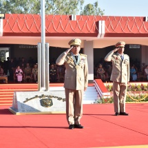 တပ်မတော်ကာကွယ်ရေးဦးစီးချုပ် ဗိုလ်ချုပ်မှူးကြီး မဟာသရေစည်သူ မင်းအောင်လှိုင် တပ်မတော်နည်းပညာတက္ကသိုလ် ဗိုလ်လောင်းသင်တန်း အမှတ်စဉ်(၂၁) သင်တန်းဆင်း ဂုဏ်ပြု စစ်ရေးပြအခမ်းအနားသို့ တက်ရောက်မိန့်ခွန်းပြောကြားခြင်းနှင့် တပ်မတော်ကာကွယ်ရေးဦးစီးချုပ် ဗိုလ်ချုပ်မှူးကြီး မင်းအောင်လှိုင် တပ်မတော်နည်းပညာတက္ကသိုလ် ဗိုလ်လောင်းသင်တန်းအမှတ်စဉ်(၂၁) သင်တန်းဆင်း ဂုဏ်ပြု ညစာစားပွဲသို့ တက်ရောက်ခြင်း (ရုပ်သံသတင်း)