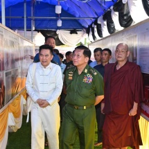 နိုင်ငံတော်စီမံအုပ်ချုပ်ရေးကောင်စီဥက္ကဋ္ဌ တပ်မတော်ကာကွယ်ရေးဦးစီးချုပ် ဗိုလ်ချုပ်မှူးကြီး မင်းအောင်လှိုင်နှင့် ဇနီးဒေါ်ကြူကြူလှ တာချီလိတ်မြို့၊ နဂါးနှစ်ကောင်ကျောင်းတိုက်ပဓာနနာယကဆရာတော်ဘုရားကြီး၏ အန္တိမအဂ္ဂိဈာပနအောင်မြင်စွာကျင်းပနိုင်ရေး စီစဉ်ဆောင်ရွက်ထားရှိမှုအခြေအနေများ အား သွားရောက်ကြည့်ရှုစစ်‌ဆေး၍ လိုအပ်သည်များဖြည့်ဆည်းဆောင်ရွက်ပေး    