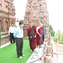 Chairman of the State Administration Council Prime Minister Senior General Min Aung Hlaing, wife Daw Kyu Kyu Hla pay homage to Abhaya Razamuni Buddha Image, Thatta Thattaha Maha Bawdi Pagoda in precinct of Buddha Park in Kengtung, Shan State (East)