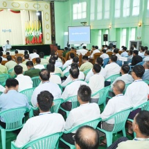 Chairman of State Administration Council Prime Minister Senior General Min Aung Hlaing discusses development with district, township level departmental officials, elders in Meiktila Districts Concerted efforts must be made for regional development tasks by beneficially utilizing unique characteristics, sound foundations of Meiktila region