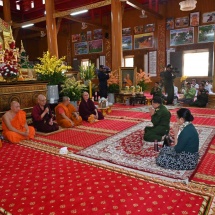 Chairman of State Administration Council Commander-in-Chief of Defence Services Senior General Min Aung Hlaing and wife Daw Kyu Kyu Hla pay respects to remains of Patron Sayadaw of Nagahnakaung Monastery, Tachilek