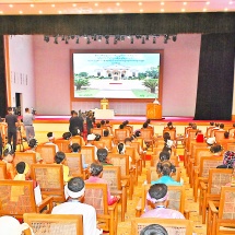 Chairman of State Administration Council Prime Minister Senior General Min Aung Hlaing meets students of five-year education degree course No 6 of the University for the Development of the National Races of the Union