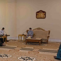 Chairman of State Administration Council Prime Minister Senior General Min Aung Hlaing receives outgoing Australian Ambassador