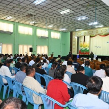 နိုင်ငံတော်စီမံအုပ်ချုပ်ရေးကောင်စီဥက္ကဋ္ဌ နိုင်ငံတော်ဝန်ကြီးချုပ်ဗိုလ်ချုပ်မှူးကြီး မင်းအောင်လှိုင်မိတ္ထီလာခရိုင်အတွင်းရှိ ခရိုင်၊ မြို့နယ် အဆင့်ဌာနဆိုင်ရာ တာဝန်ရှိသူများ၊ အသေးစား၊ အငယ်စားနှင့် အလတ်စား စီးပွားရေး(MSME) လုပ်ငန်းရှင်များအား တွေ့ဆုံ၍ ဒေသဖွံ့ဖြိုးရေးဆိုင်ရာများ ဆွေးနွေးပြောကြား