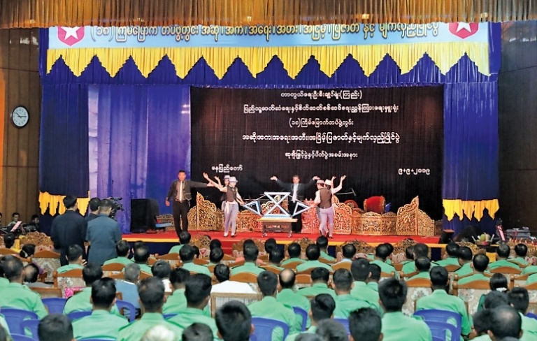 Prize-presentation ceremony of 18th inter-military performing arts ...